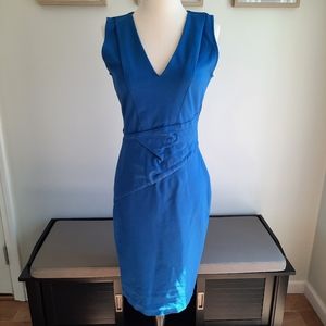 Blue V-neck sleeveless sheat dress